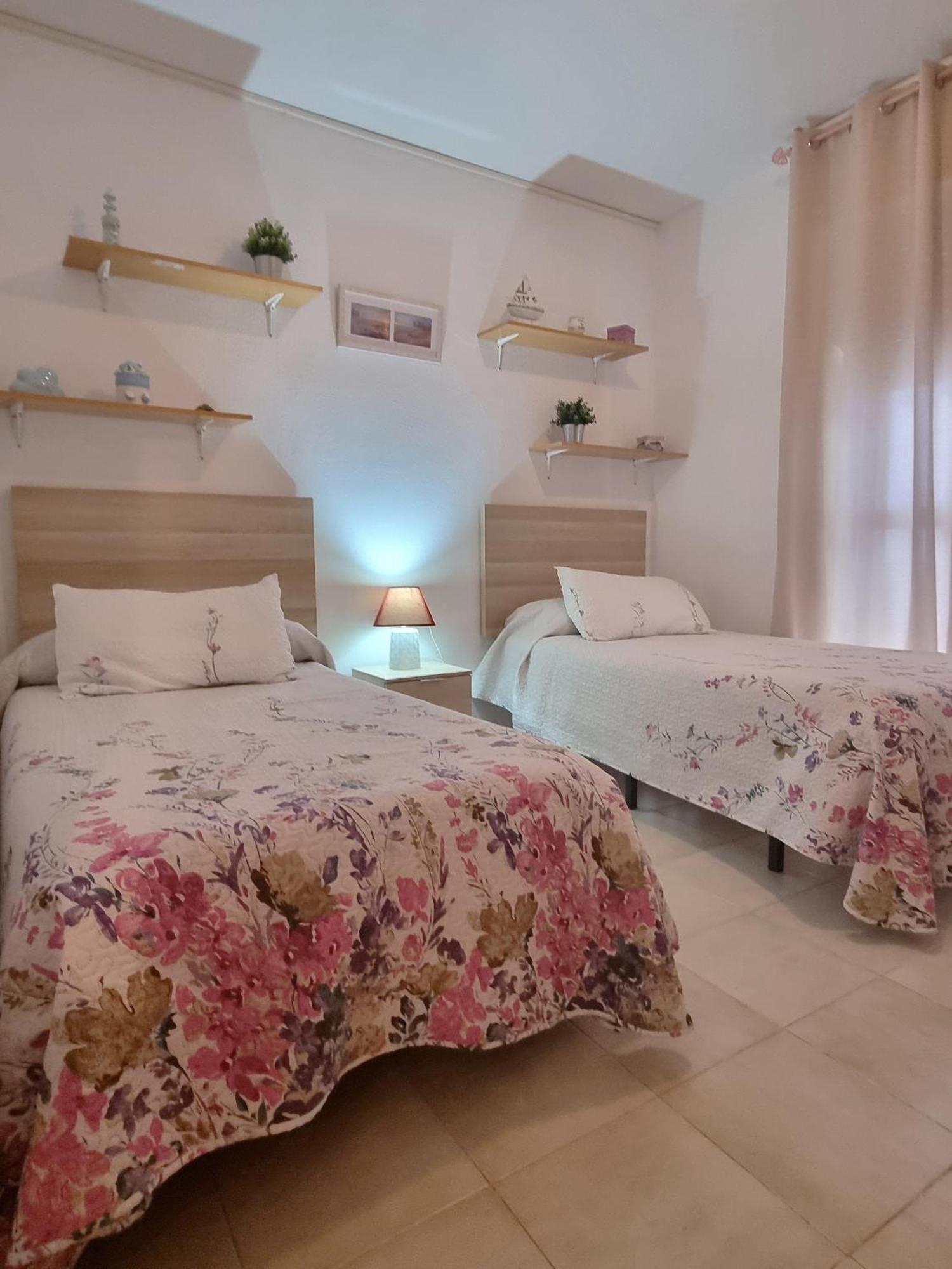 Apartamento con encanto a 2 minuto de la playa. Rota Exterior foto